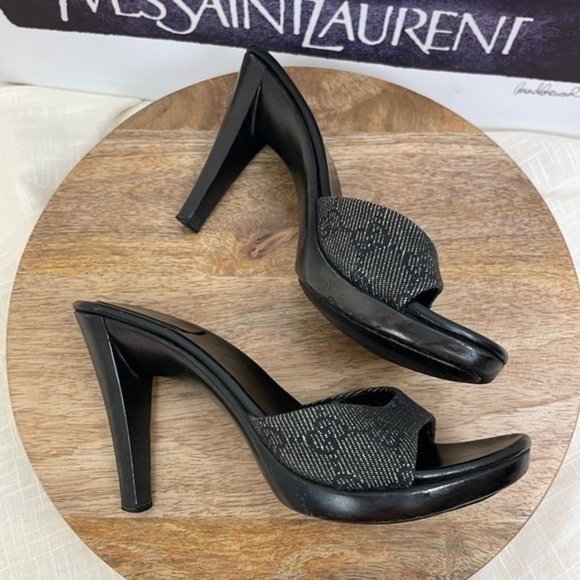 AUTHENTIC Y2K Gucci size 34 GG monogram Denim Wood Mule Heels - Picture 1 of 9